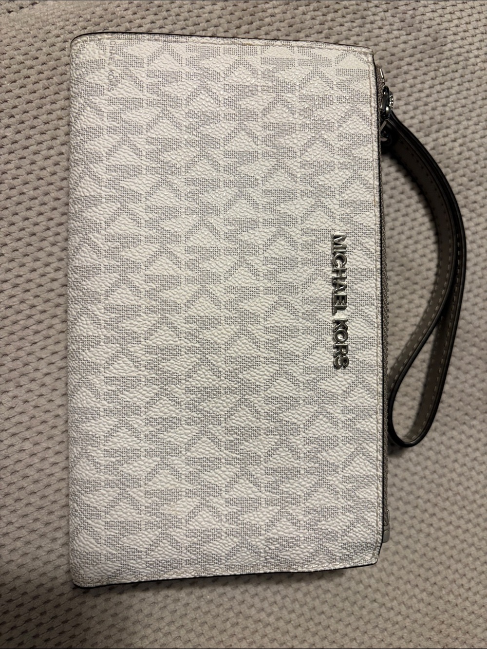 Michael Kors White and Gray Signature Wristlet